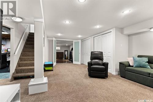 3527 Allen Avenue, Regina, SK - Indoor