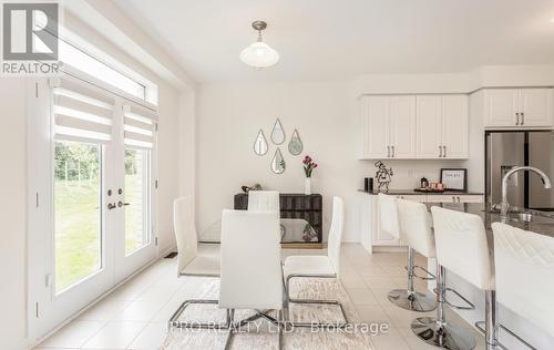 176 Lumb Drive, Cambridge, ON - Indoor Photo Showing Kitchen