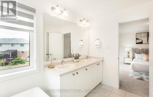 176 Lumb Drive, Cambridge, ON - Indoor Photo Showing Bathroom