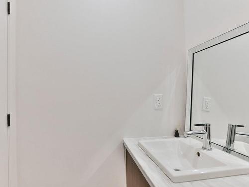 Powder room - 1330 Rue Custine, Saint-Jérôme, QC 