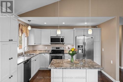 290 Ixl Road, Trent Hills (Campbellford), ON - Indoor Photo Showing Kitchen With Double Sink With Upgraded Kitchen