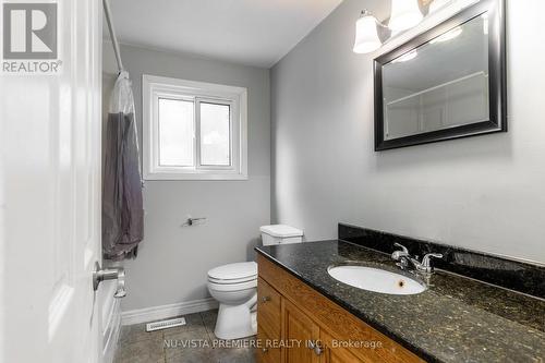 59 Scotchpine Crescent, London, ON - Indoor Photo Showing Bathroom