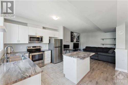 507 Clemency Crescent, Ottawa, ON - Indoor Photo Showing Kitchen With Stainless Steel Kitchen With Double Sink