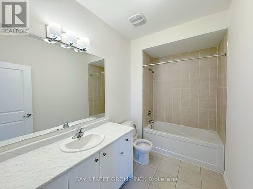 1013 Pisces Trail, Pickering, ON - Indoor Photo Showing Bathroom