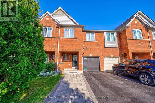 68 Collis Drive, Aurora, ON - Outdoor With Facade