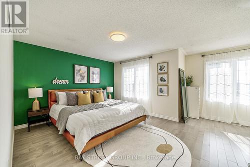 68 Collis Drive, Aurora, ON - Indoor Photo Showing Bedroom