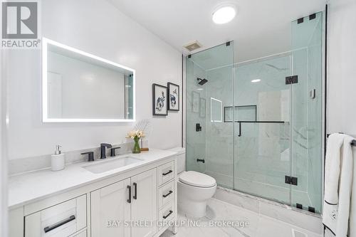 68 Collis Drive, Aurora, ON - Indoor Photo Showing Bathroom