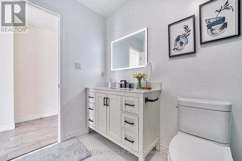 68 Collis Drive, Aurora, ON - Indoor Photo Showing Bathroom