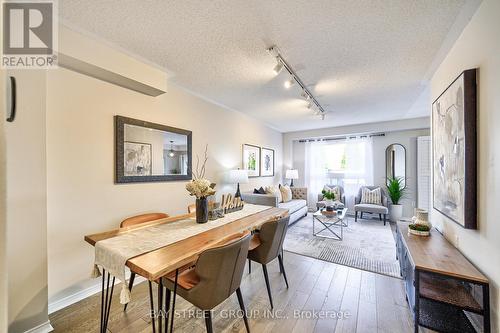 68 Collis Drive, Aurora, ON - Indoor Photo Showing Dining Room