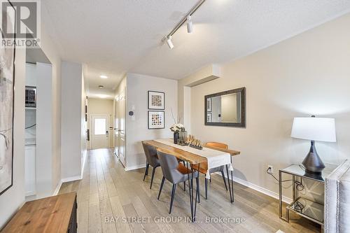 68 Collis Drive, Aurora, ON - Indoor Photo Showing Dining Room