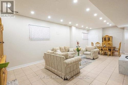 149 Toporowski (Bsmt) Avenue, Richmond Hill, ON - Indoor