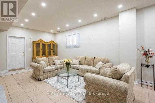 149 Toporowski (Bsmt) Avenue, Richmond Hill, ON - Indoor