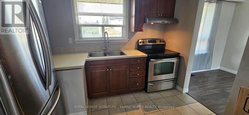 290 Morden Road, Oakville, ON - Indoor Photo Showing Kitchen With Stainless Steel Kitchen With Double Sink