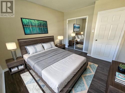 290 Morden Road, Oakville, ON - Indoor Photo Showing Bedroom