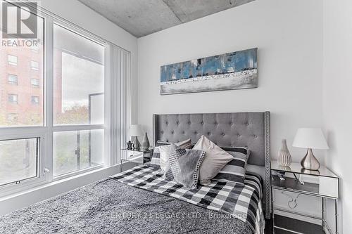 308 - 1030 King Street W, Toronto, ON - Indoor Photo Showing Bedroom