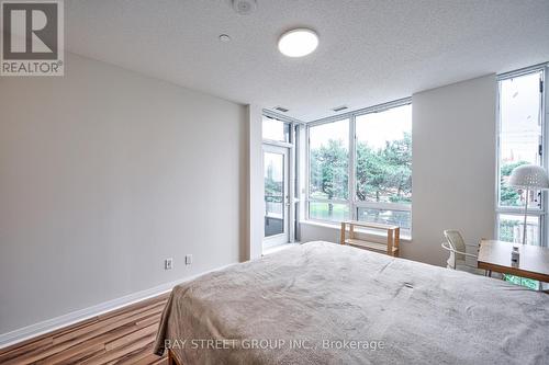 108 - 55 Eglinton Avenue W, Mississauga, ON - Indoor Photo Showing Bedroom