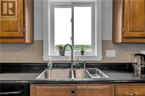 19448 County Road 2 Road, South Glengarry, ON - Indoor Photo Showing Kitchen With Double Sink