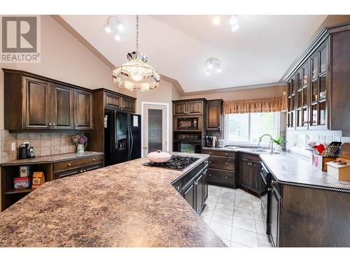 3435 Bodard  Drive, Nelson, BC - Indoor Photo Showing Kitchen