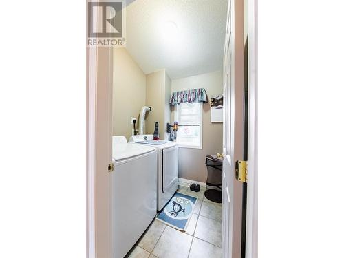 3435 Bodard  Drive, Nelson, BC - Indoor Photo Showing Laundry Room