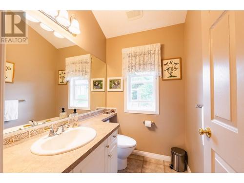 3435 Bodard  Drive, Nelson, BC - Indoor Photo Showing Bathroom