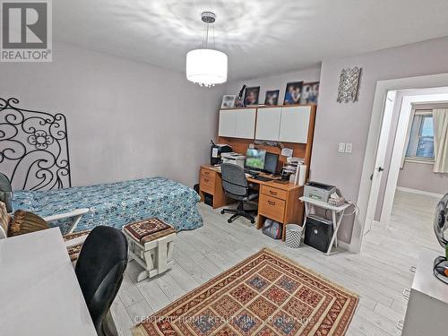 333 Walker Avenue, Bradford West Gwillimbury, ON - Indoor Photo Showing Bedroom