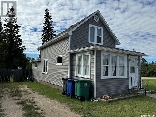 304 4Th Avenue E, Biggar, SK - Outdoor