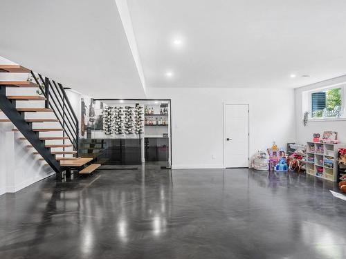 Family room - 56 Ch. Du Haut-Bois, Val-Des-Monts, QC - Indoor