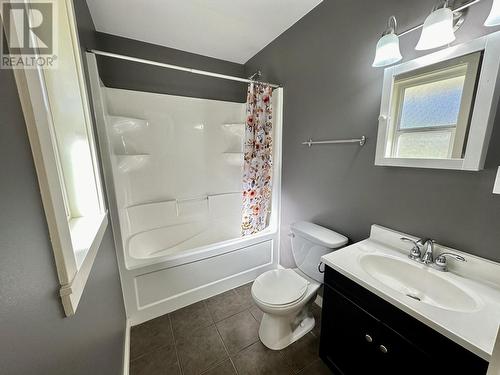 5006 Canium Court, 108 Mile Ranch, BC - Indoor Photo Showing Bathroom