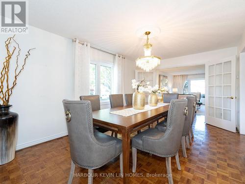 32 Queens College Drive, Richmond Hill, ON - Indoor Photo Showing Dining Room