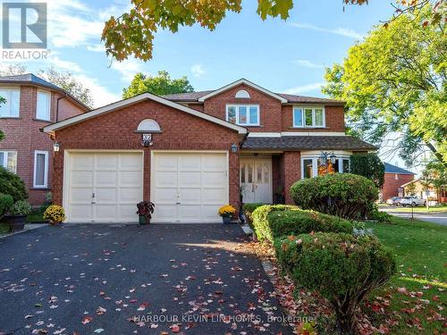 32 Queens College Drive, Richmond Hill, ON - Outdoor With Facade