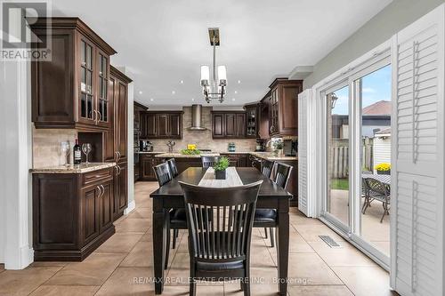 5 Cornerstone Court, Caledon, ON - Indoor Photo Showing Dining Room