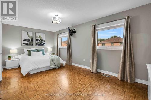 5 Cornerstone Court, Caledon, ON - Indoor Photo Showing Bedroom