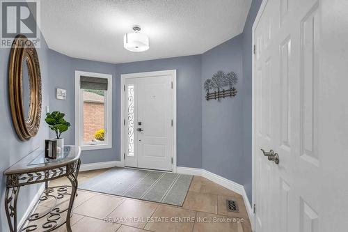 5 Cornerstone Court, Caledon, ON - Indoor Photo Showing Other Room