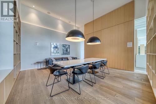 1002 - 5 Soudan Avenue, Toronto, ON - Indoor Photo Showing Dining Room