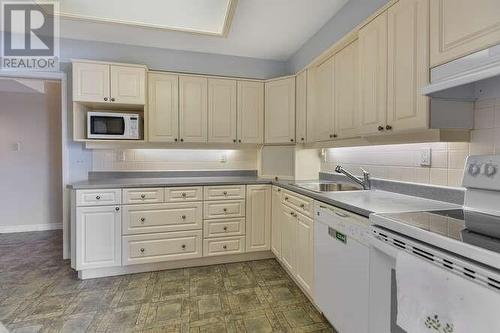 55 Water Street E Unit#709, Brockville, ON - Indoor Photo Showing Kitchen