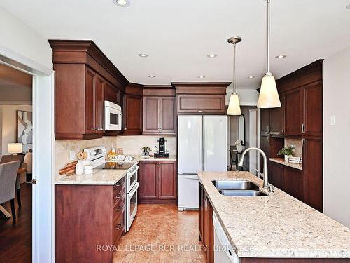 74 Old Yonge St, Aurora, ON - Indoor Photo Showing Kitchen With Double Sink