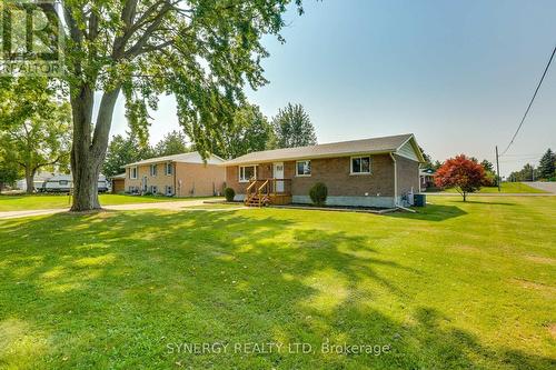 32 Clark Street, Strathroy-Caradoc (Melbourne), ON - Outdoor