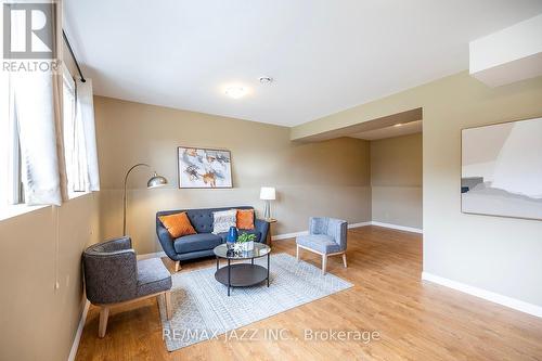 23 Bayview Drive, Greater Napanee, ON - Indoor Photo Showing Living Room