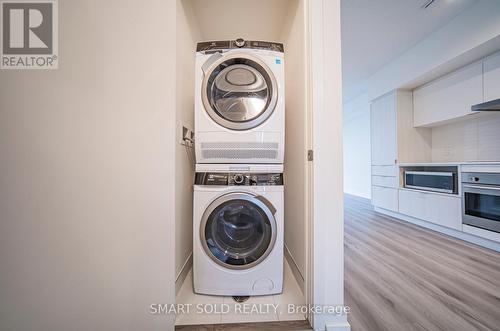 4512 - 138 Downes Street, Toronto, ON - Indoor Photo Showing Laundry Room