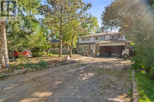 135 Marla Court, Richmond Hill, ON - Outdoor