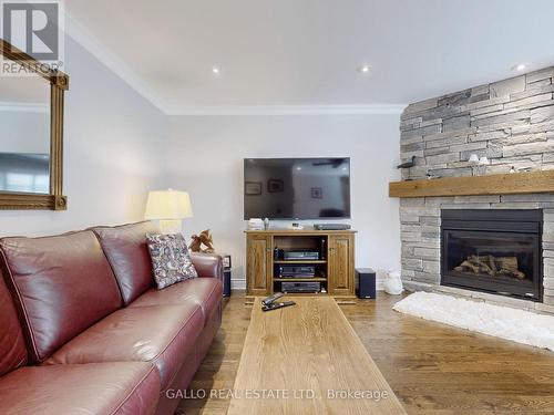 193 Church Street, Markham, ON - Indoor Photo Showing Living Room With Fireplace