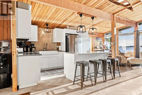 7406 Glen Ellen Drive, Ramara, ON - Indoor Photo Showing Kitchen