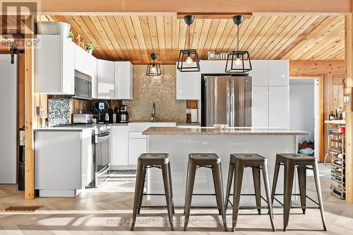 7406 Glen Ellen Drive, Ramara, ON - Indoor Photo Showing Kitchen