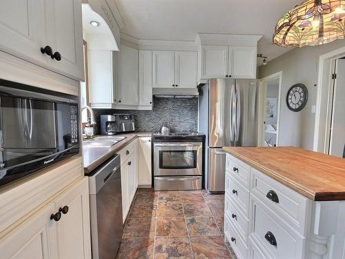 Kitchen - 5 Place Labelle, Rouyn-Noranda, QC - Indoor Photo Showing Kitchen With Upgraded Kitchen