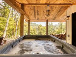 Hot tub - 