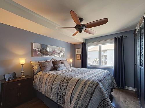 Chambre Ã Â coucher - 301-16245 Rue Eugénie-Tessier, Montréal (Rivière-Des-Prairies/Pointe-Aux-Trembles), QC - Indoor Photo Showing Bedroom