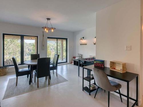 Family room - 144 Ch. Des Aigles, Nominingue, QC - Indoor Photo Showing Dining Room