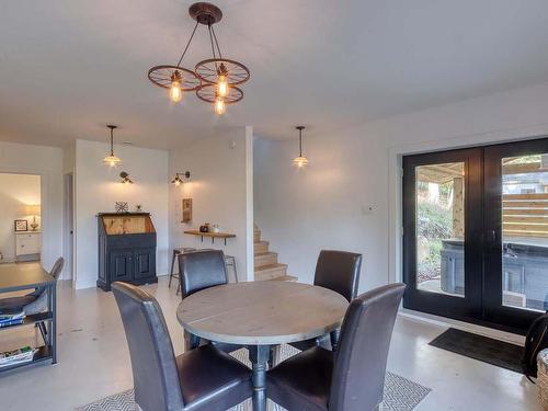 Family room - 144 Ch. Des Aigles, Nominingue, QC - Indoor Photo Showing Dining Room