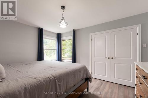 67 Broadway Avenue, London, ON - Indoor Photo Showing Bedroom