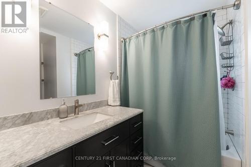 67 Broadway Avenue, London, ON - Indoor Photo Showing Bathroom